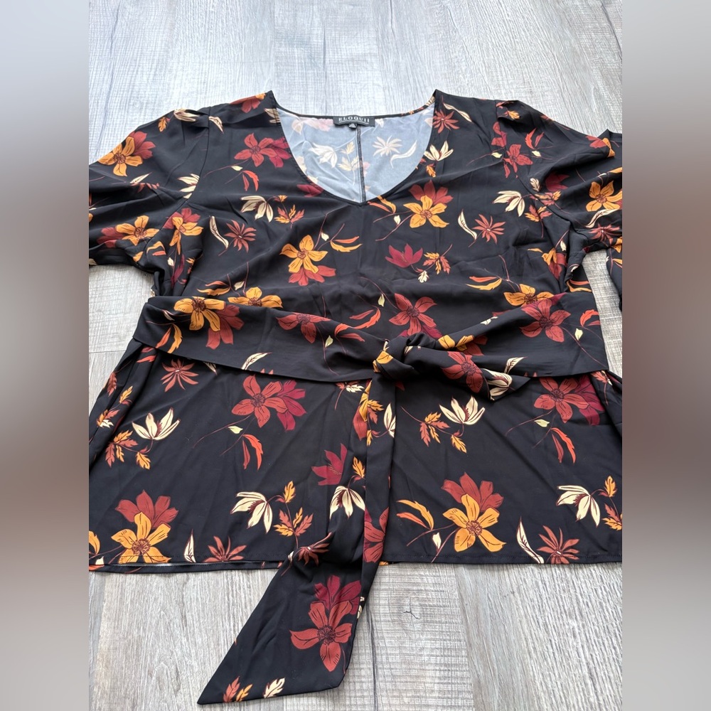 Eloquii Black Floral V-Neck Tie-Waist Blouse